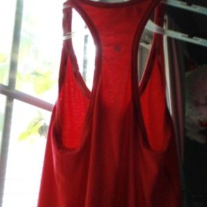Red Lululemon tanktop